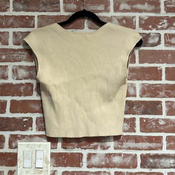NWT House of Harlow Oatmeal Cream Sweetheart Crop Sweater Tank Top Size L - Picture 3 of 7